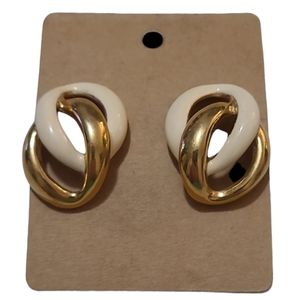 Beautiful Vintage Napier White Enamel and Brass Like Earrings L10